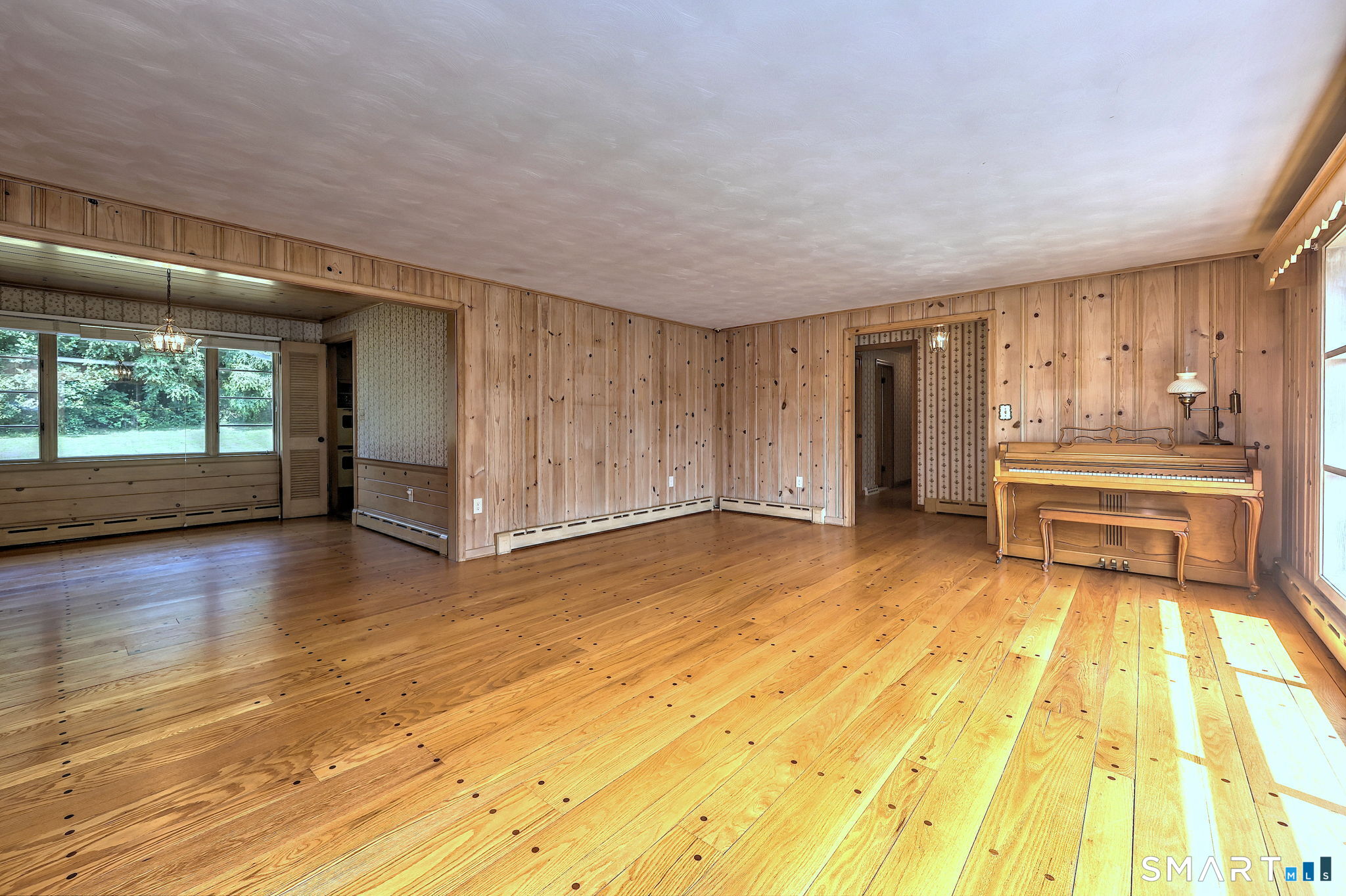 380 Still Hill Road Hamden, CT 06518 - Photo 6 of 40 Gallery Image 6