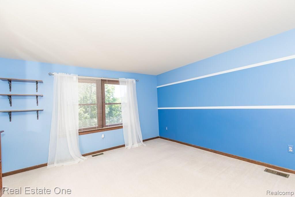 430 Mead Road Rochester, MI 48306 - Photo 32 of 61 Mead MLS-W055.jpg Large Bedroom 2