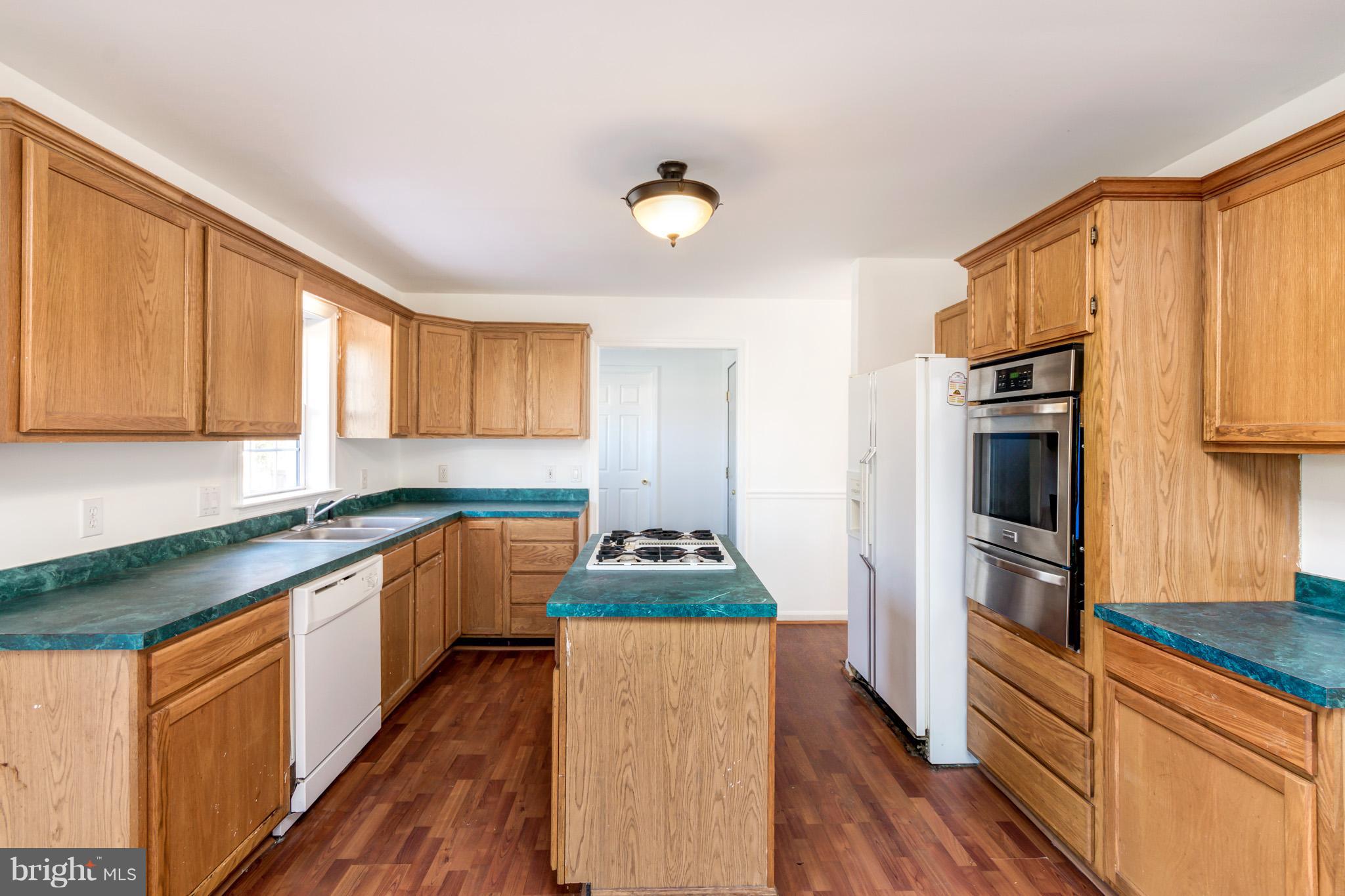2529 Perring Woods Road Baltimore, MD 21234 - Photo 2 of 30 Kitchen