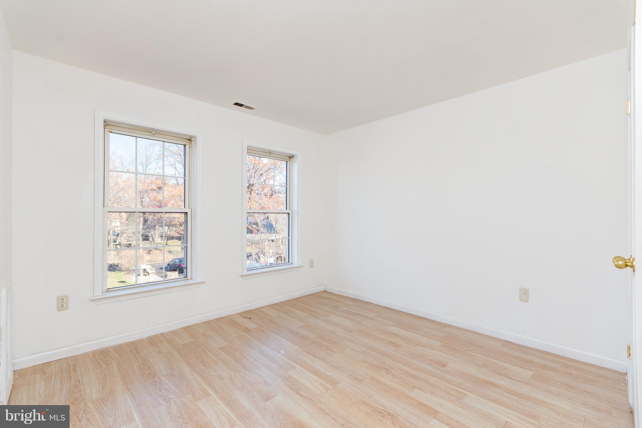 2529 Perring Woods Road Baltimore, MD 21234 - Photo 25 of 30 Bedroom