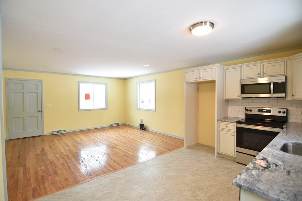 30 Ridge Street Westminster, MA 01473 - Photo 12 of 27 Gallery Image 12