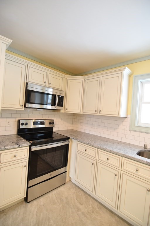 30 Ridge Street Westminster, MA 01473 - Photo 7 of 27 Gallery Image 7
