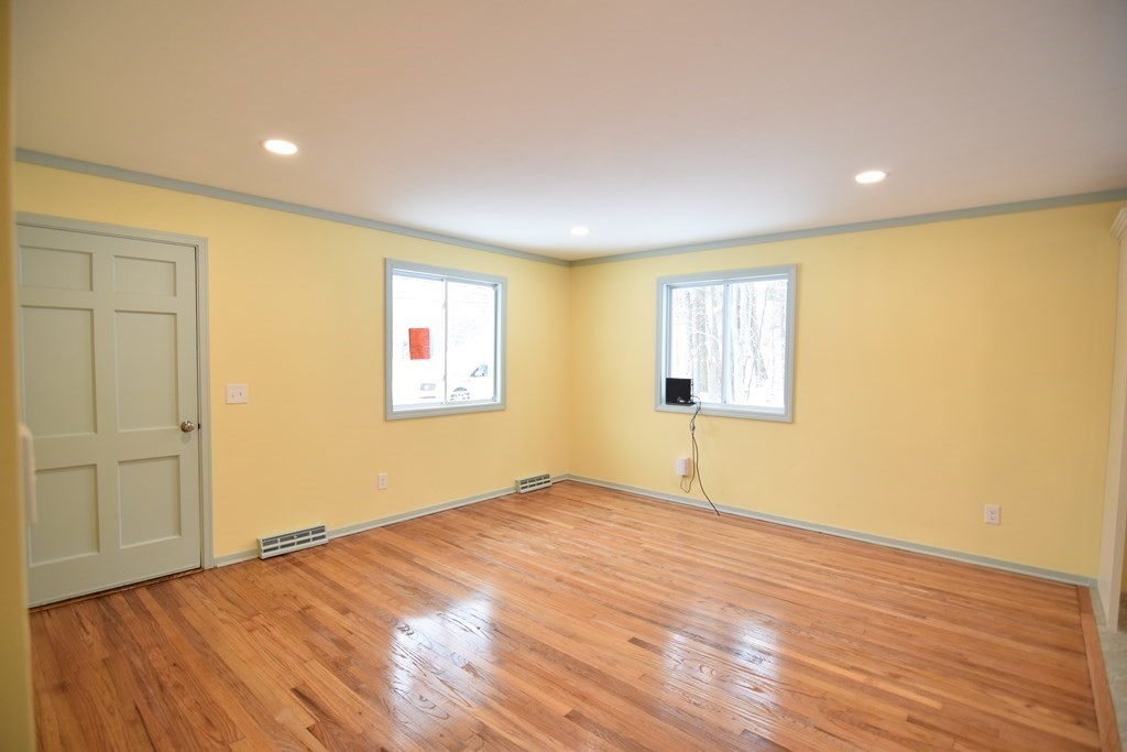 30 Ridge Street Westminster, MA 01473 - Photo 10 of 27 Gallery Image 10