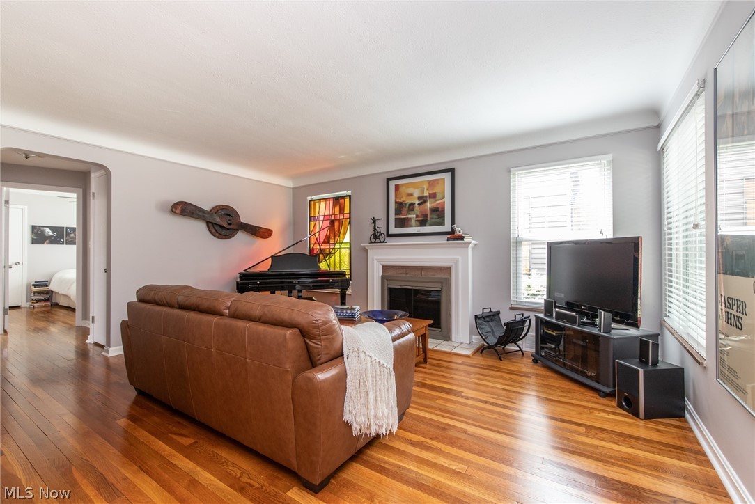 4043 Riveredge Road Cleveland, OH 44111 - Photo 10 of 34 Gallery Image 10