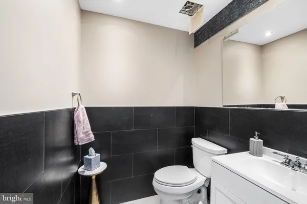 $449,900 | 1927 Poplar Street, Unit B, Philadelphia, PA 19130