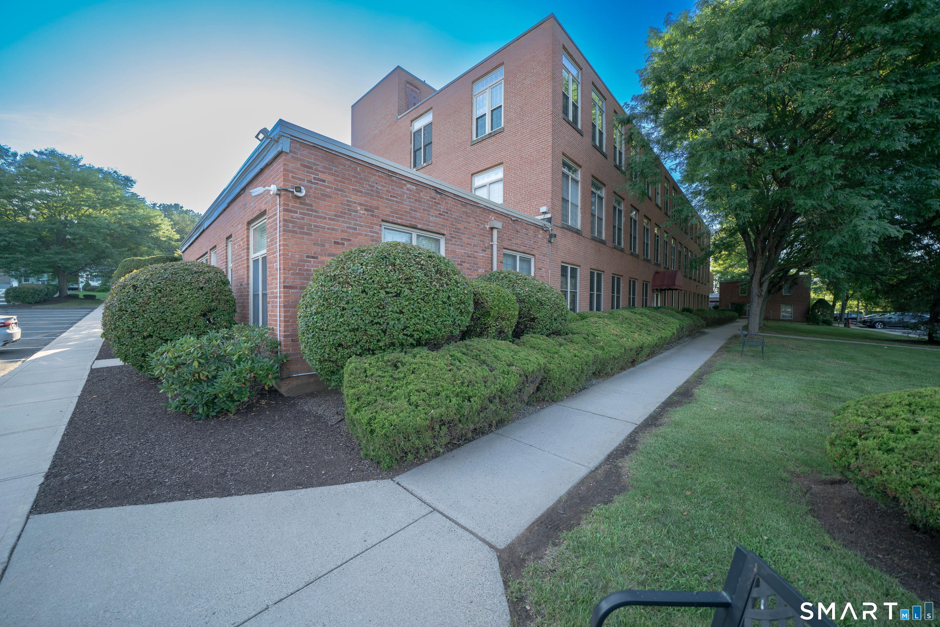 319 New Britain Road, Unit 126 Berlin, CT 06037 - Photo 2 of 34 Gallery Image 2