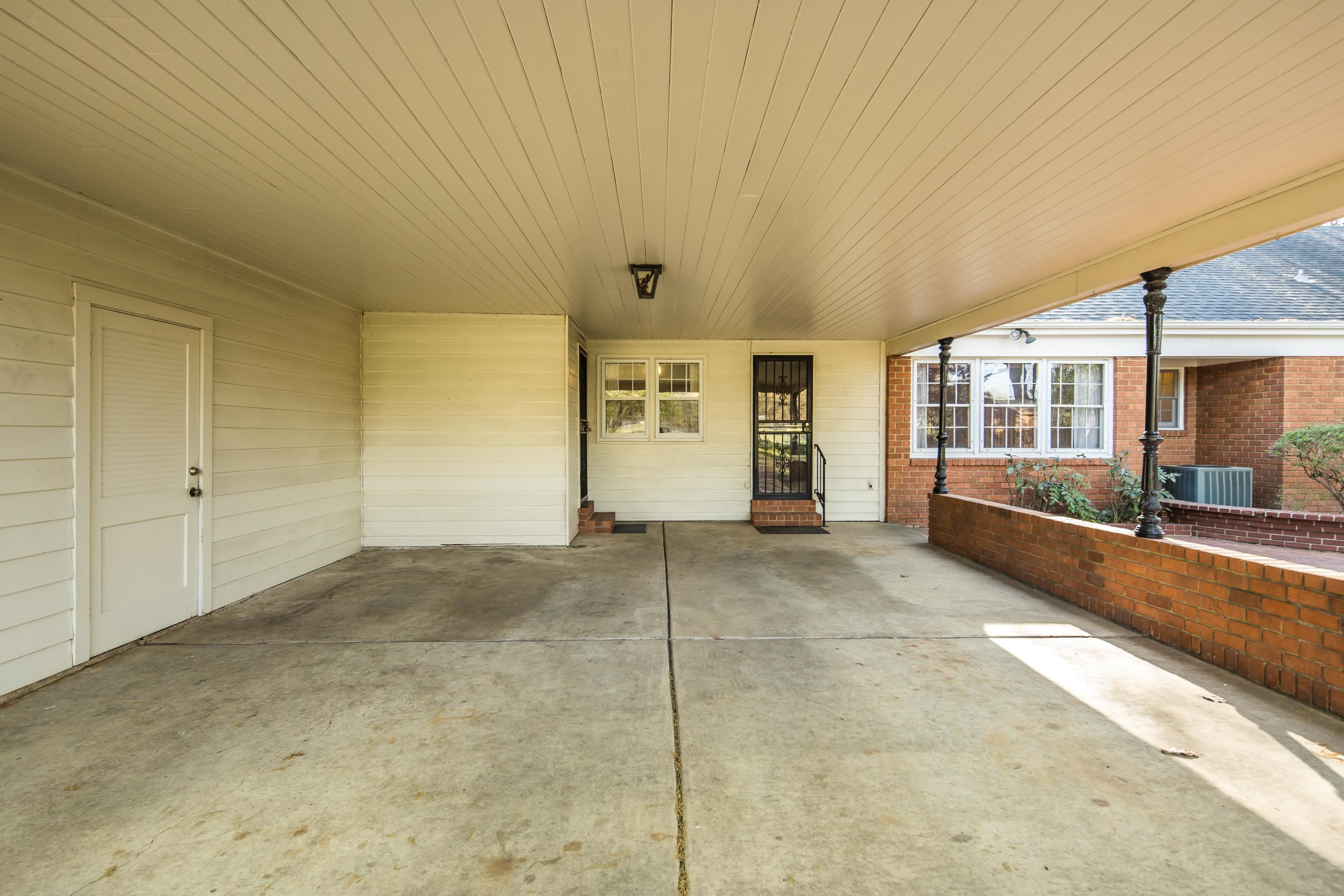 685 South Perkins Road Memphis, TN 38117 - Photo 35 of 40 a view of an empty room