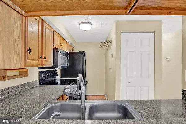 $195,000 | 200 Oak Leaf Circle, Unit 200K, Abingdon, MD 21009