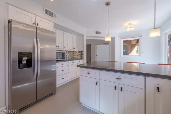 $2,850 | 5103 Southern Hills Lane, Las Vegas, NV 89113