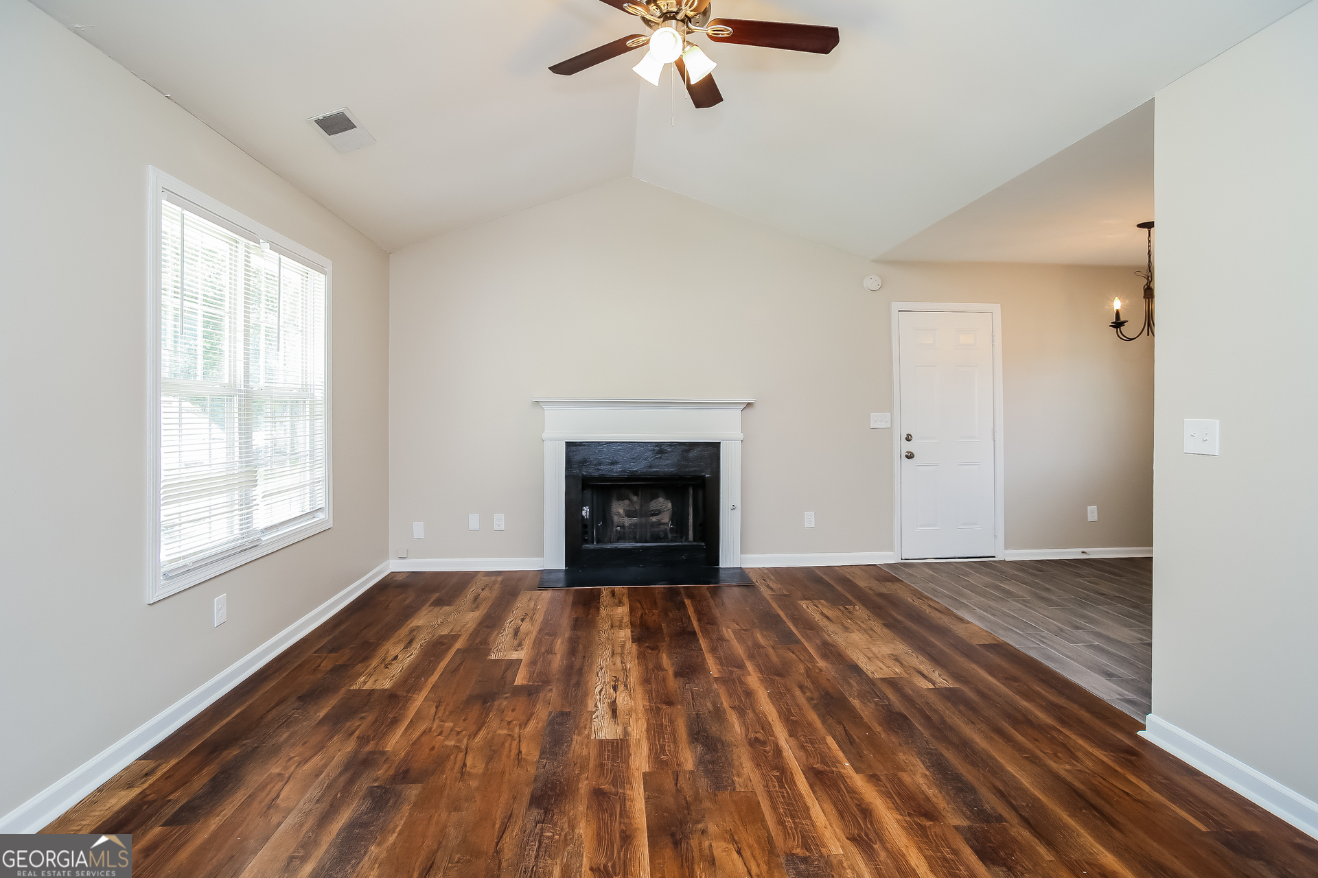 73 Jordan Road Southeast Cartersville, GA 30120 - Photo 3 of 16