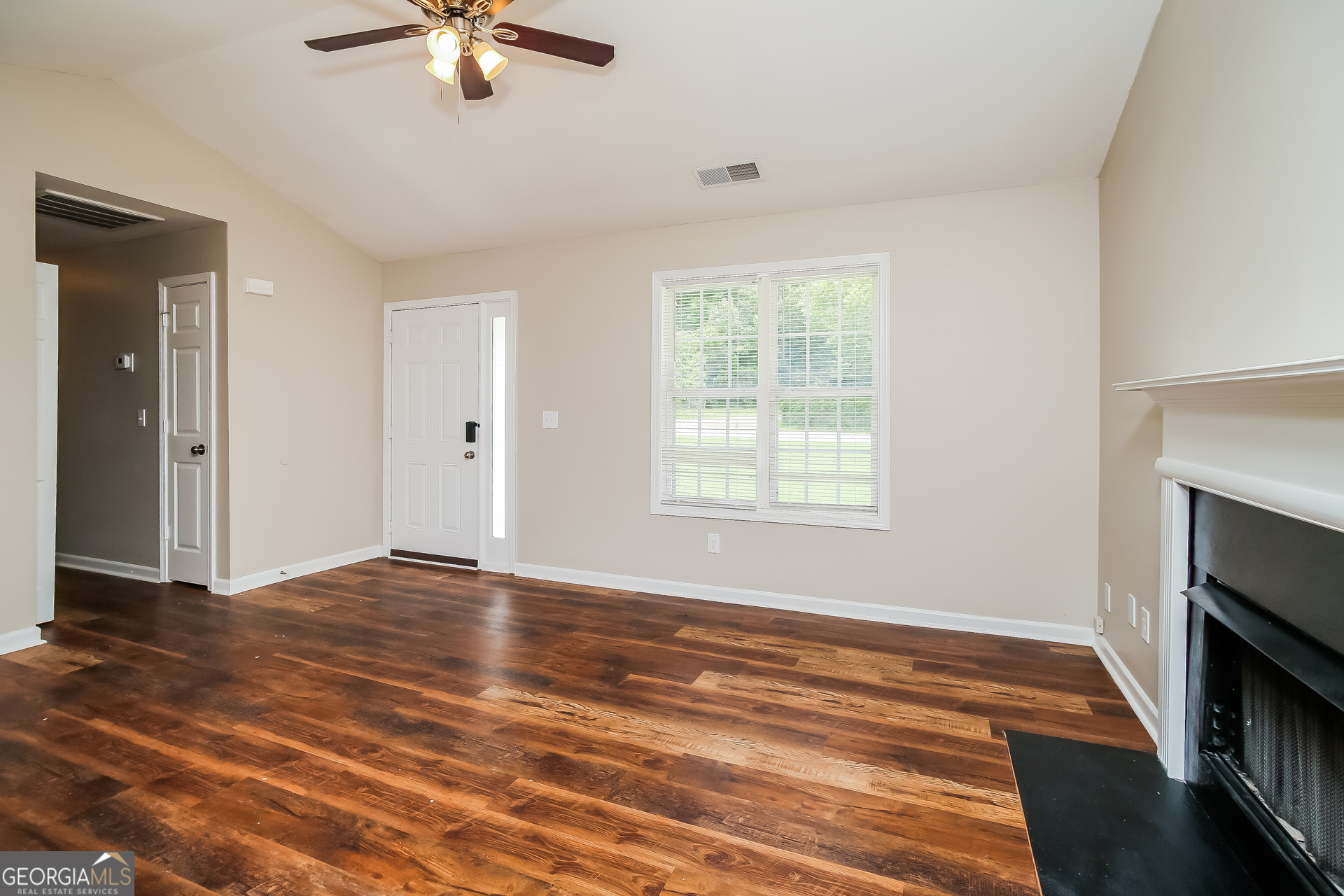 73 Jordan Road Southeast Cartersville, GA 30120 - Photo 4 of 16