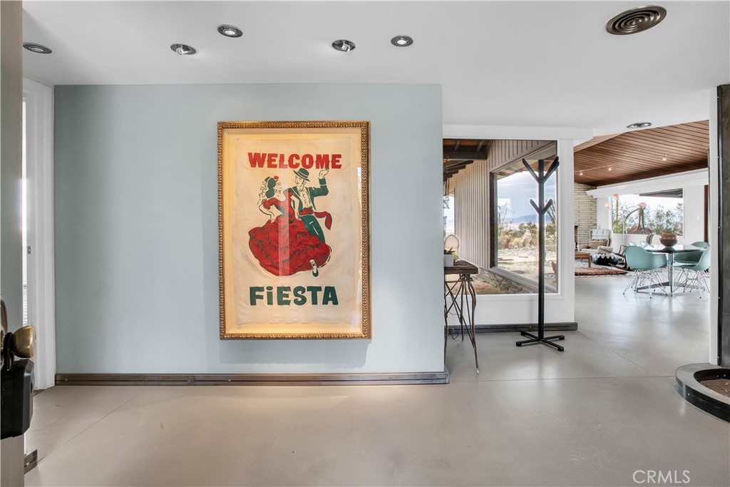 5960 Sunrise Road Twentynine Palms, CA 92277 - Photo 10 of 65 a view of a room with gym equipment