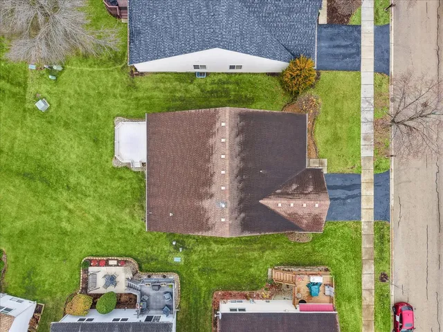 $349,900 | 21327 West Redwood Drive, Plainfield, IL 60544