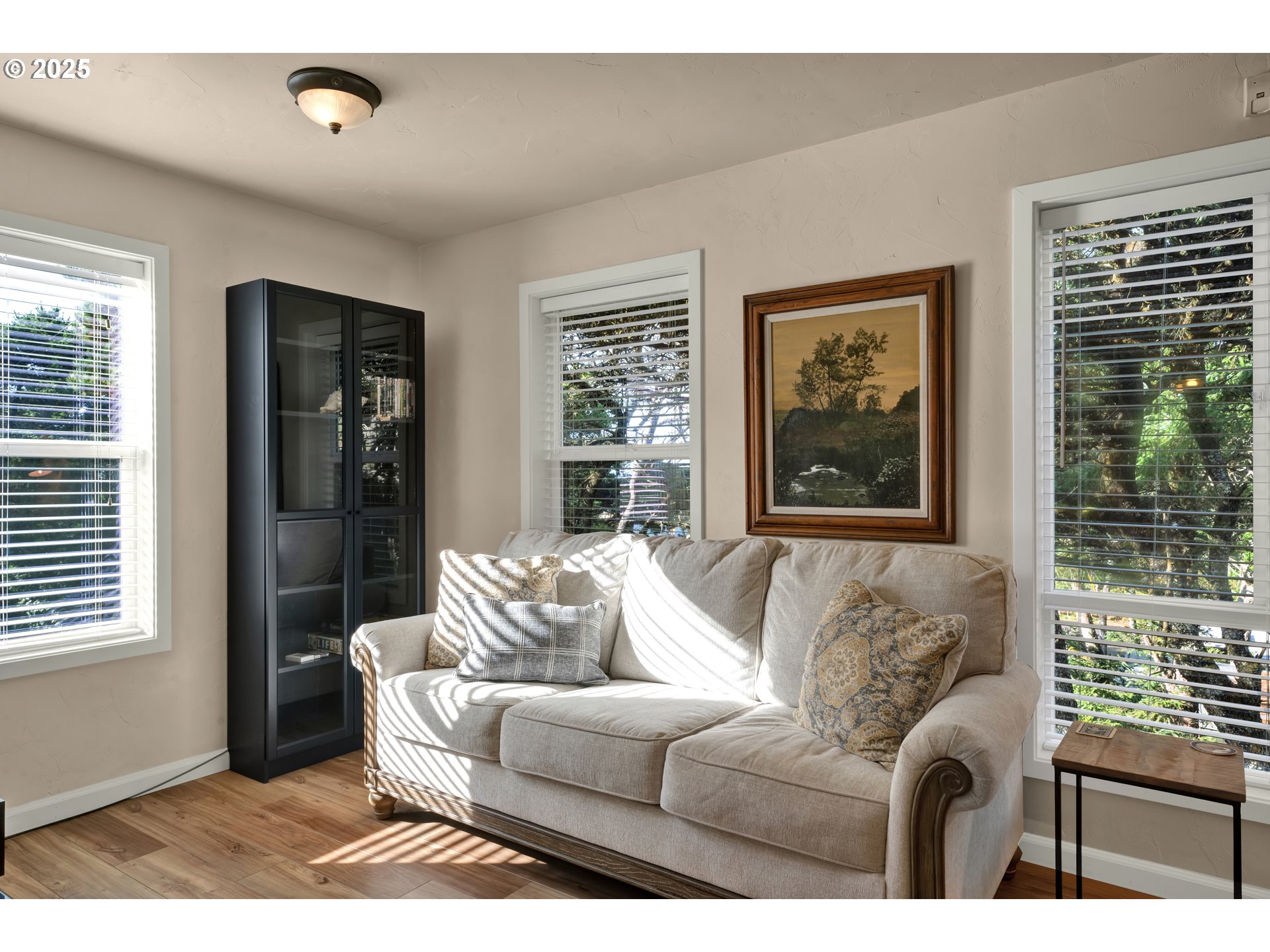 4567 Heceta Street Florence, OR 97439 - Photo 15 of 46 a living room with furniture and a window