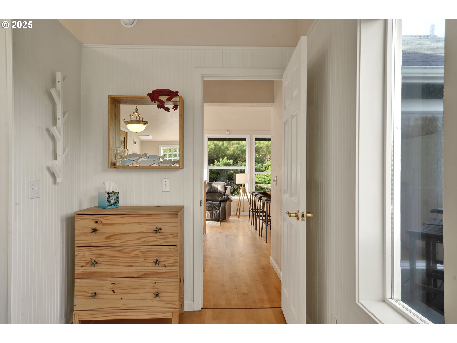 4567 Heceta Street Florence, OR 97439 - Photo 35 of 46 a view of bathroom with a table and a mirror