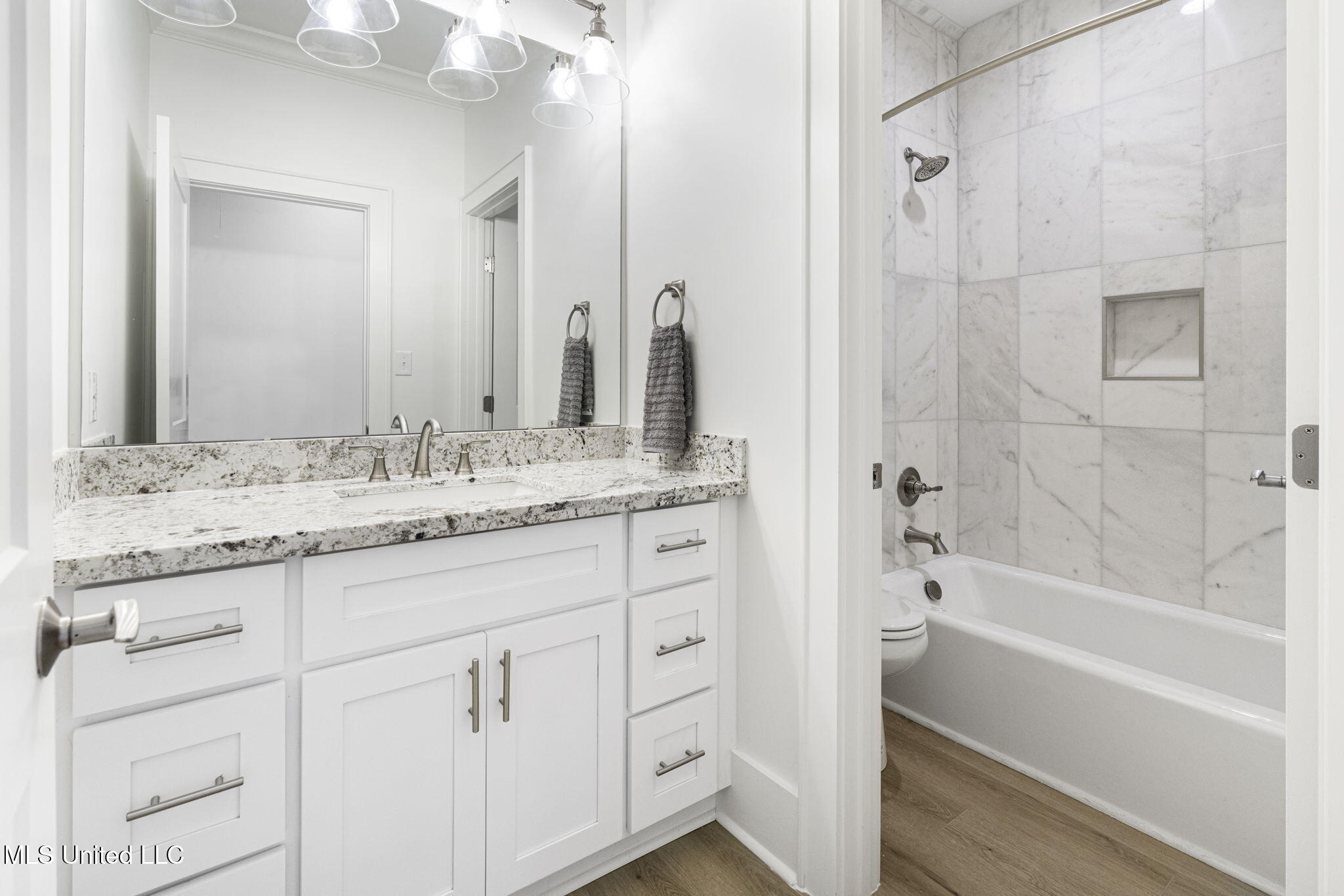 211 Chartres Street Bay St. Louis, MS 39520 - Photo 24 of 28 15-web-or-mls-211 Chartres Street (15)