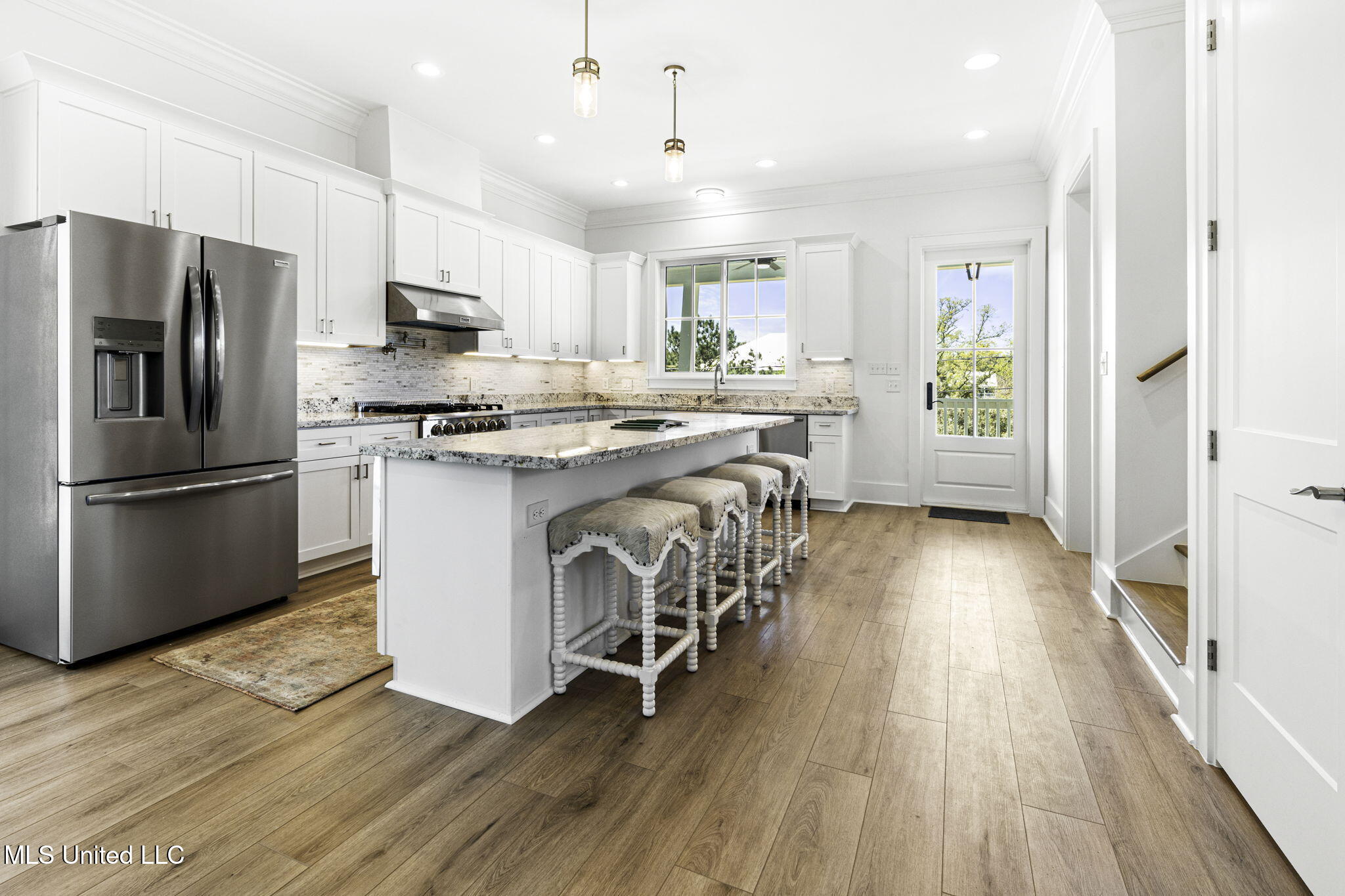 211 Chartres Street Bay St. Louis, MS 39520 - Photo 7 of 28 9-web-or-mls-211 Chartres Street (4)