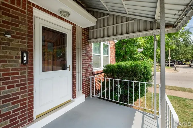 $349,900 | 5203 Schollmeyer Avenue, St. Louis, MO 63109
