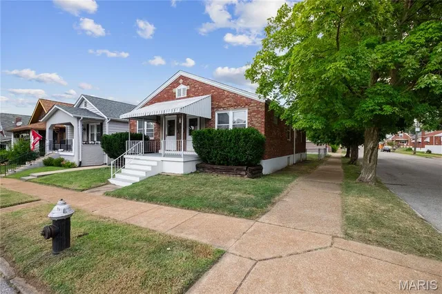 $349,900 | 5203 Schollmeyer Avenue, St. Louis, MO 63109