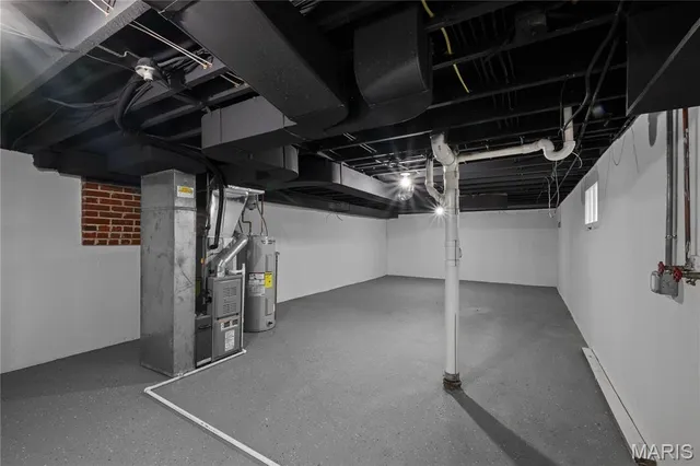 $349,900 | 5203 Schollmeyer Avenue, St. Louis, MO 63109