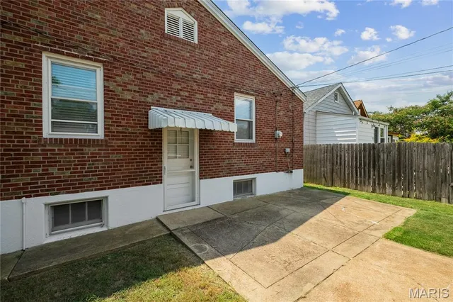 $349,900 | 5203 Schollmeyer Avenue, St. Louis, MO 63109