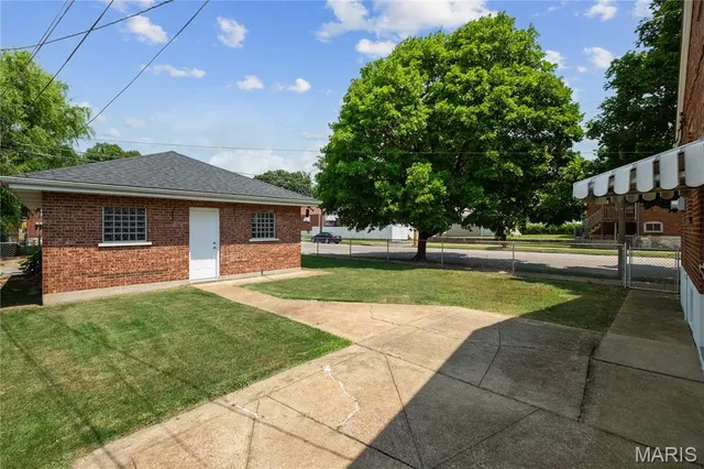 $349,900 | 5203 Schollmeyer Avenue, St. Louis, MO 63109