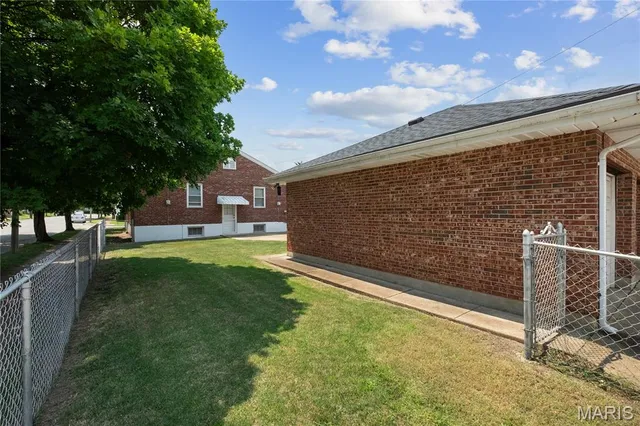 $349,900 | 5203 Schollmeyer Avenue, St. Louis, MO 63109