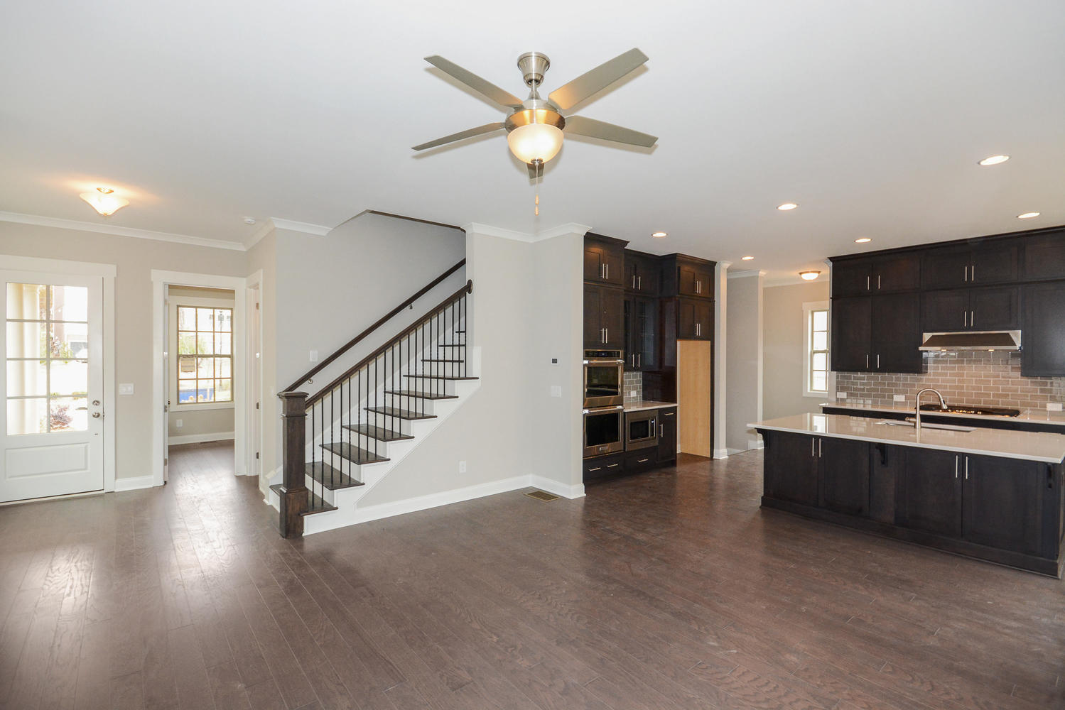 1092 Lyle Way Mount Pleasant, SC 29466 - Photo 11 of 22 Family Room