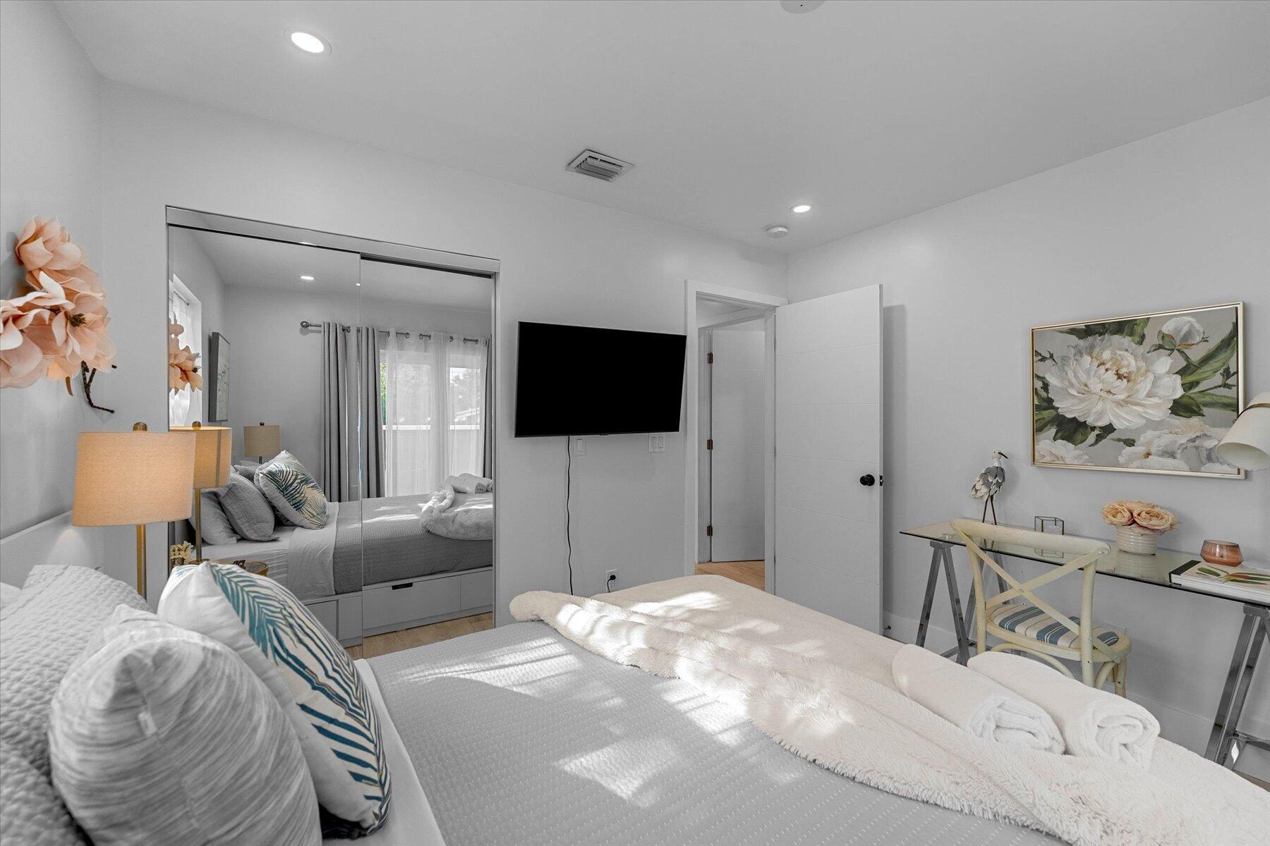 210 6th Street Jupiter, FL 33458 - Photo 19 of 36 19-DSC09476