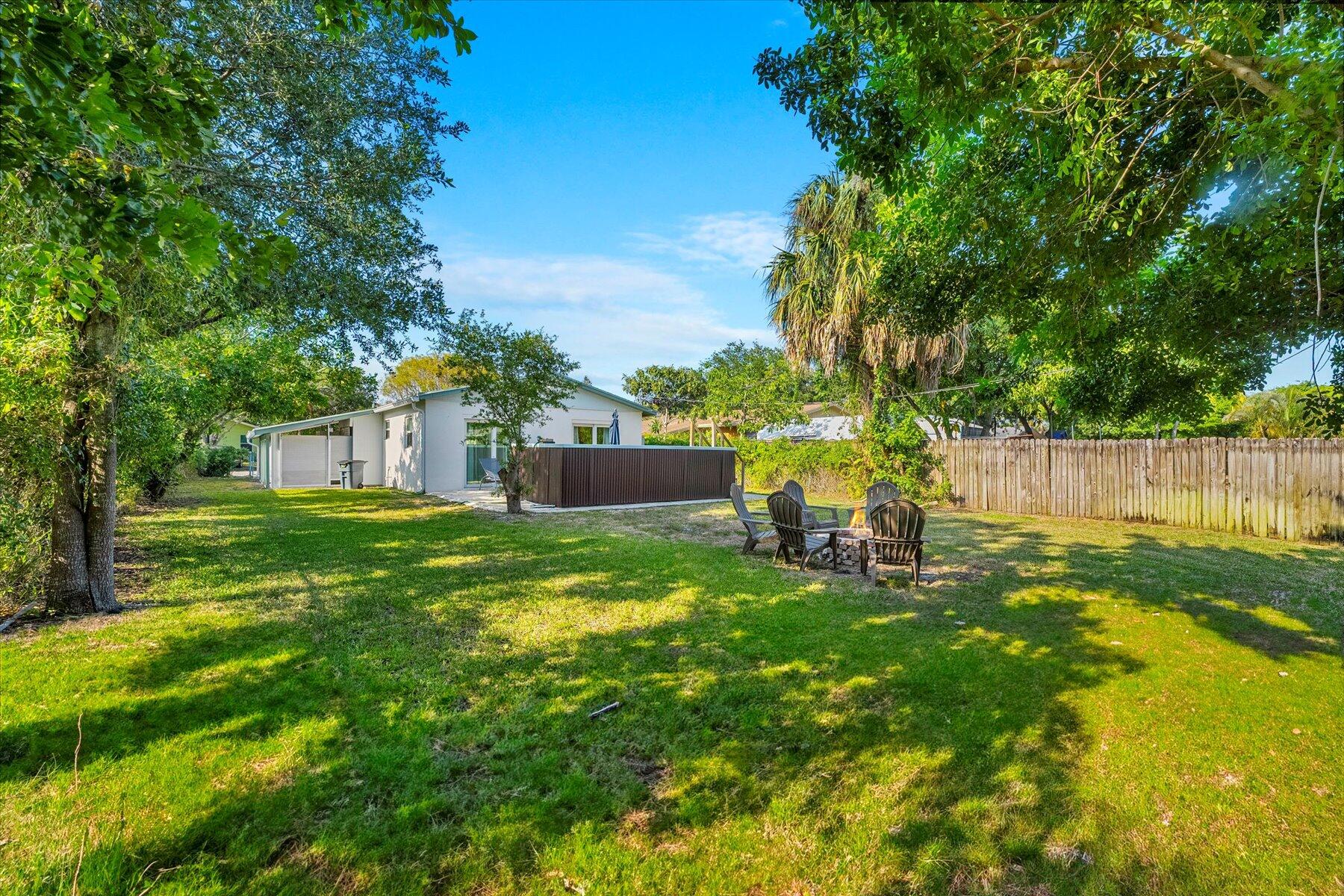 210 6th Street Jupiter, FL 33458 - Photo 27 of 36 25-DSC09555-Edit