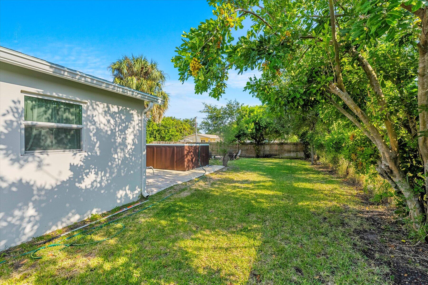 210 6th Street Jupiter, FL 33458 - Photo 28 of 36 24-DSC09549
