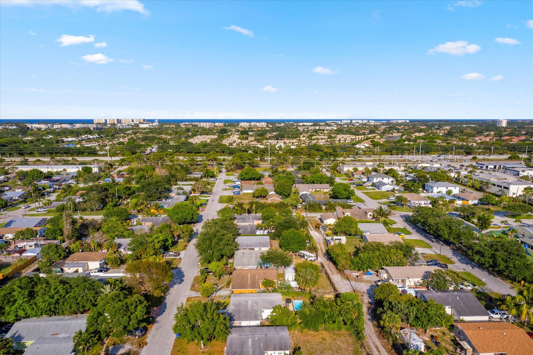 210 6th Street Jupiter, FL 33458 - Photo 33 of 36 35-DJI_0440