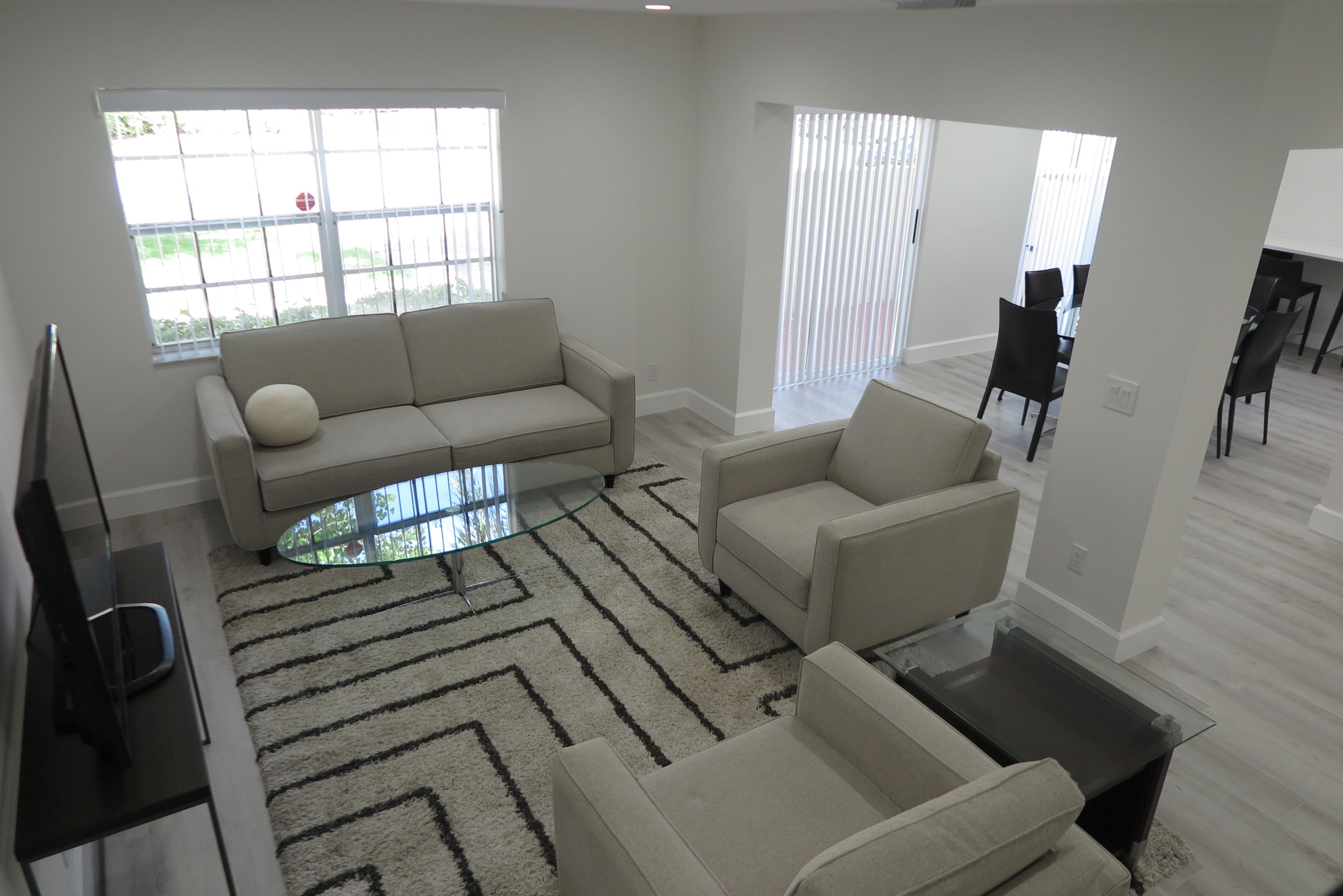 6721 Via Regina Boca Raton, FL 33433 - Photo 4 of 20 living room