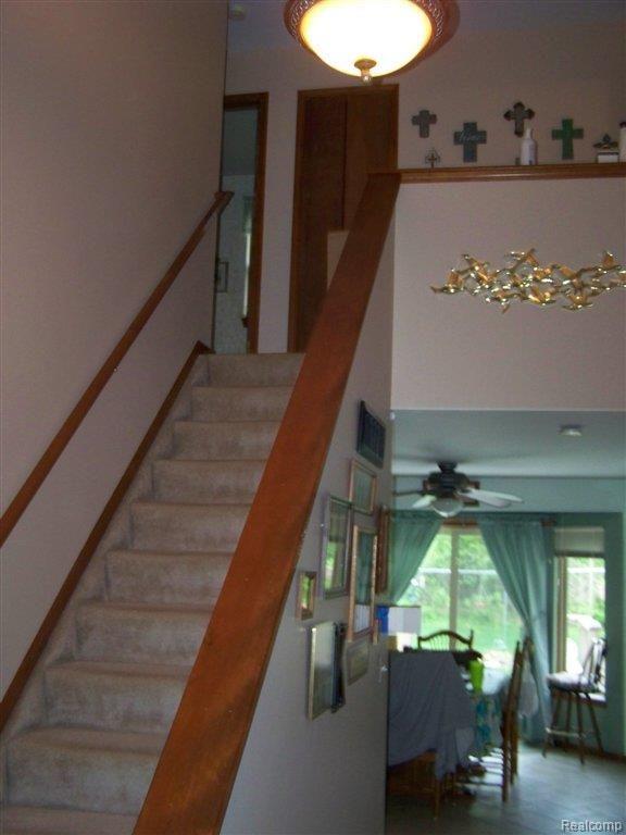 7662 Buckell Lake Road Holly, MI 48442 - Photo 4 of 15 Staircase.JPG