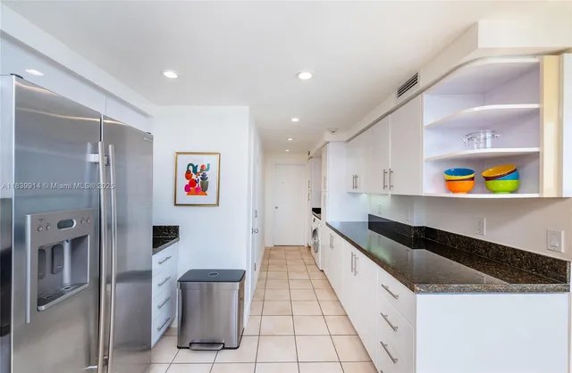 $2,300,000 | 609 Ocean Drive, Unit 8G, Key Biscayne, FL 33149