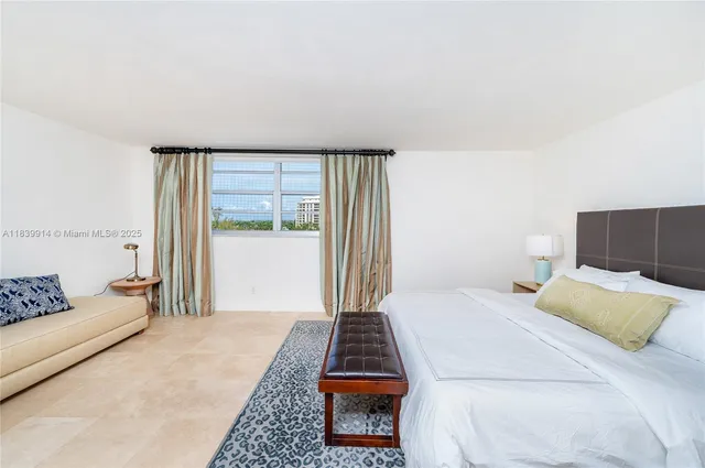 $2,300,000 | 609 Ocean Drive, Unit 8G, Key Biscayne, FL 33149