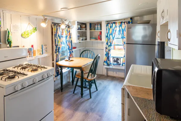 $649,900 | 22-24 Perkins Avenue, Hampton, NH 03842