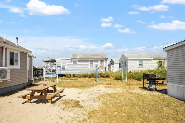 $649,900 | 22-24 Perkins Avenue, Hampton, NH 03842