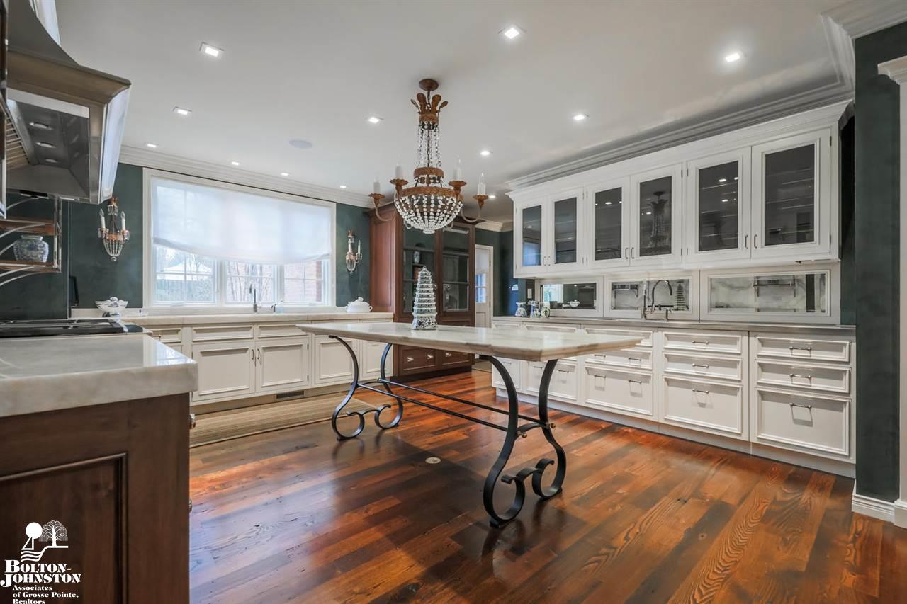 415 Lake Shore Road Grosse Pointe Farms, MI 48236 - Photo 15 of 41