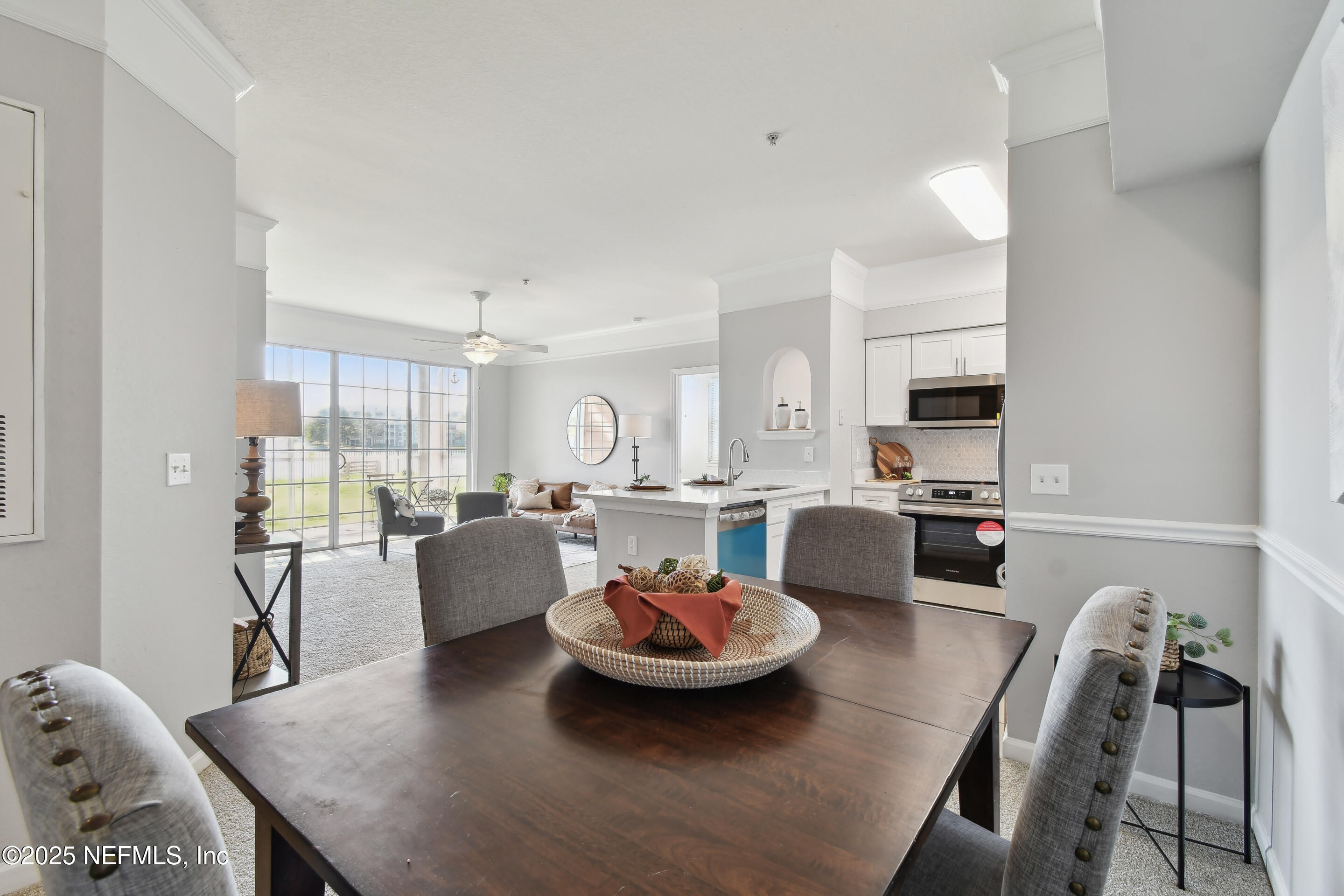 8550 Touchton Road, Unit 1118 Jacksonville, FL 32216 - Photo 16 of 39 Dining Area