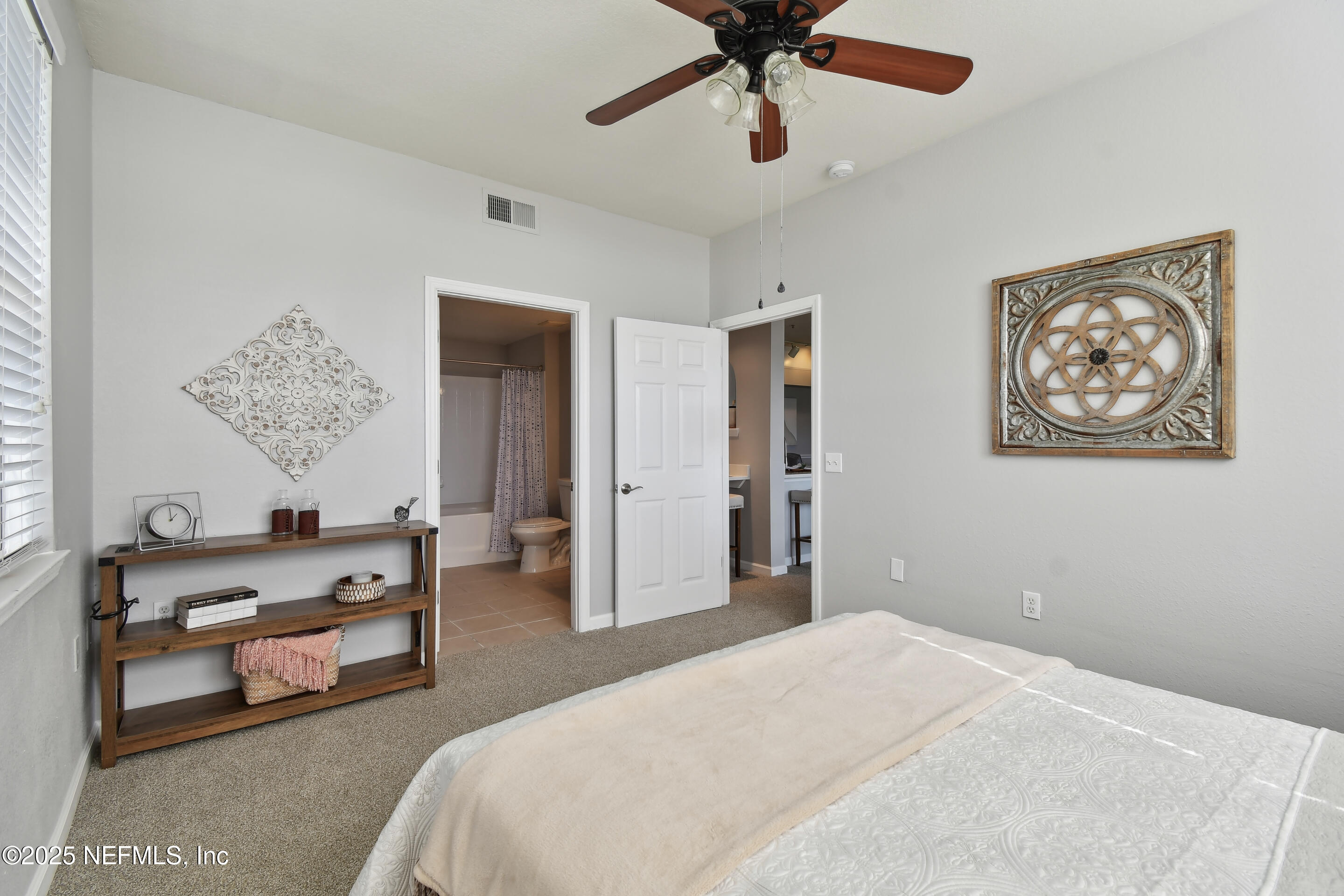 8550 Touchton Road, Unit 1118 Jacksonville, FL 32216 - Photo 18 of 39 Primary Bedroom