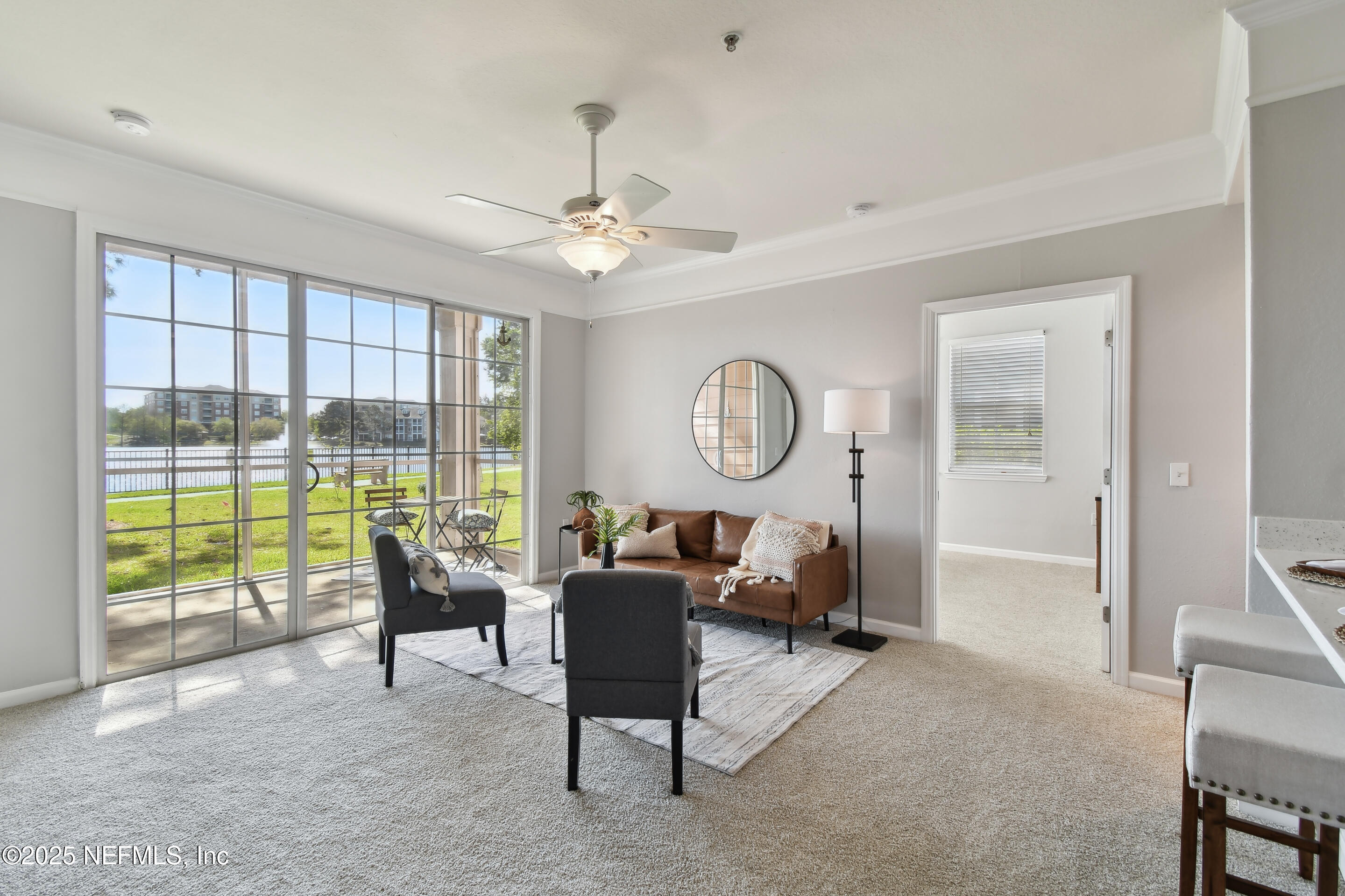 8550 Touchton Road, Unit 1118 Jacksonville, FL 32216 - Photo 7 of 39 LIving Room