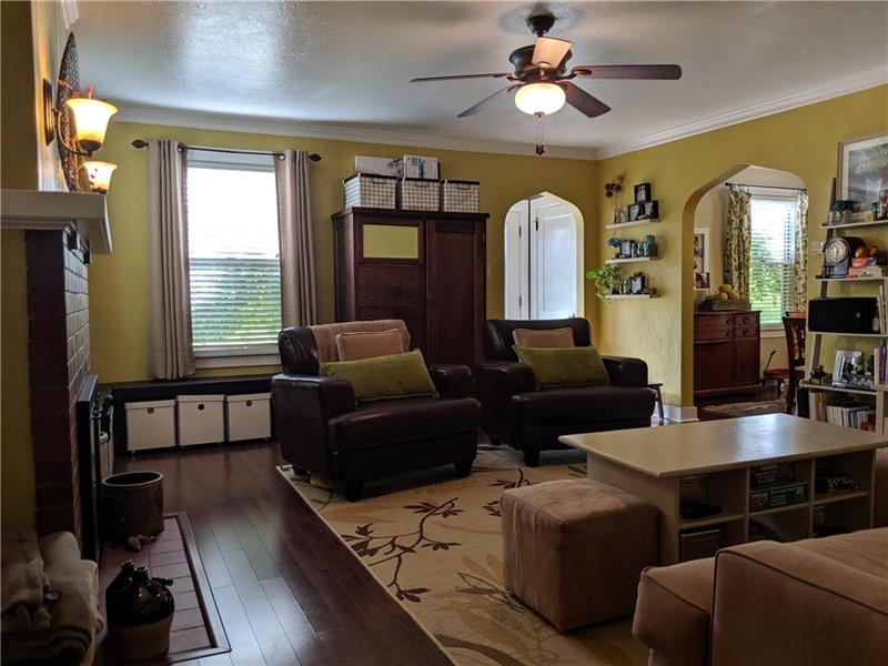 9710 Bellcrest Road Pittsburgh, PA 15237 - Photo 3 of 22