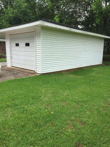 600 West Orchid Avenue Foley, AL 36535 - Photo 9 of 11 Garage