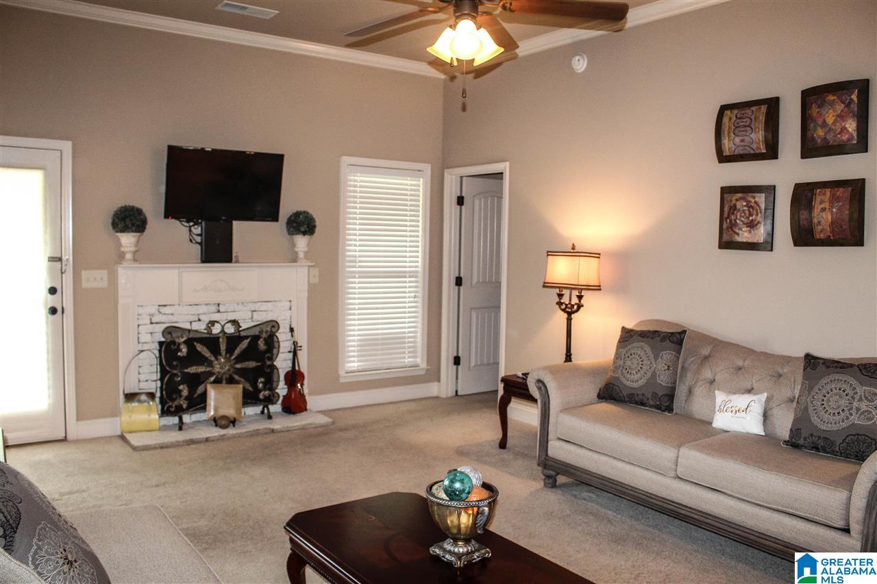 1073 Emerald Ridge Drive Calera, AL 35040 - Photo 3 of 9