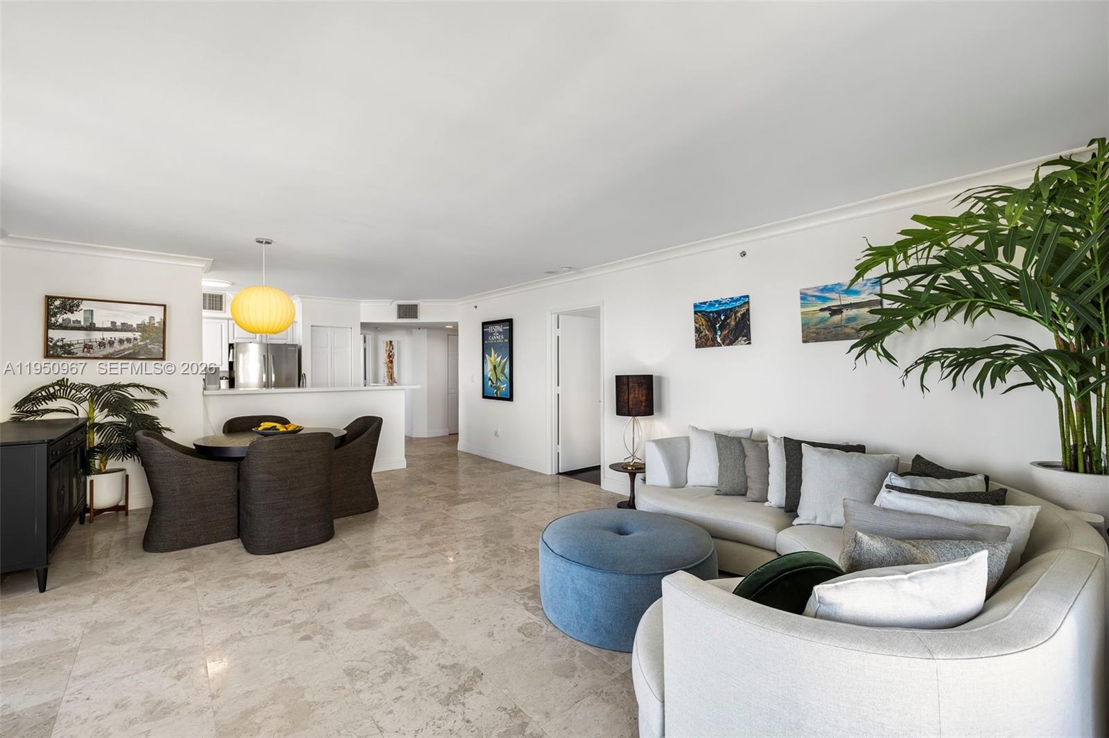 90 Alton Road, Unit 811 Miami Beach, FL 33139 - Photo 8 of 38