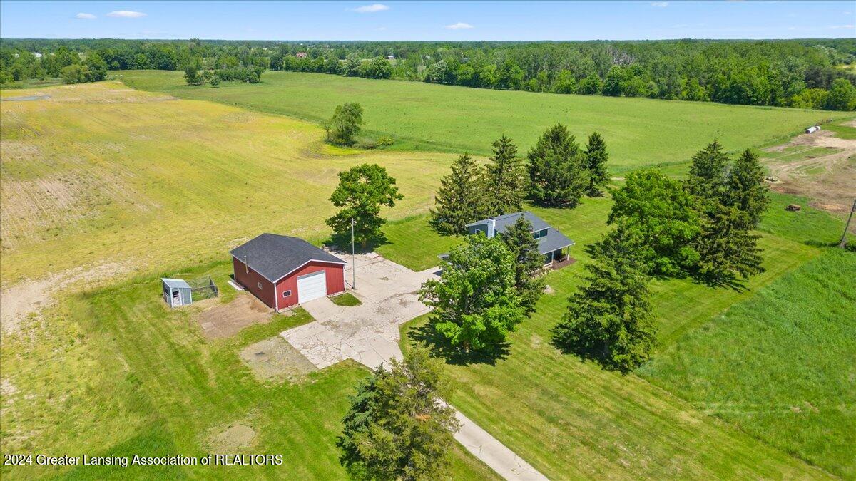 9358 West Cutler Road Eagle, MI 48822 - Photo 3 of 51 05-Media Jett - 03