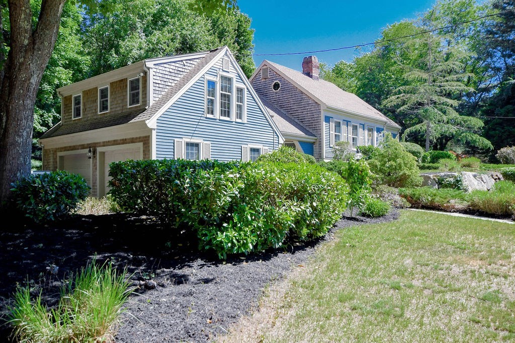 4 Acorn Lane Mattapoisett, MA 02739 - Photo 2 of 22 Gallery Image 2