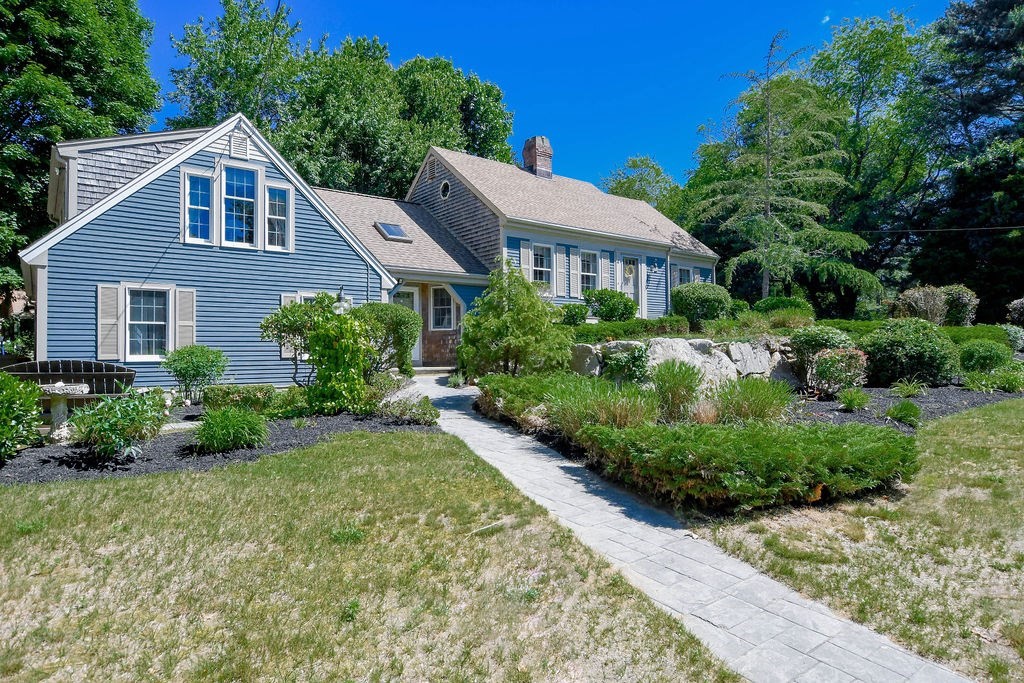 4 Acorn Lane Mattapoisett, MA 02739 - Photo 3 of 22 Gallery Image 3