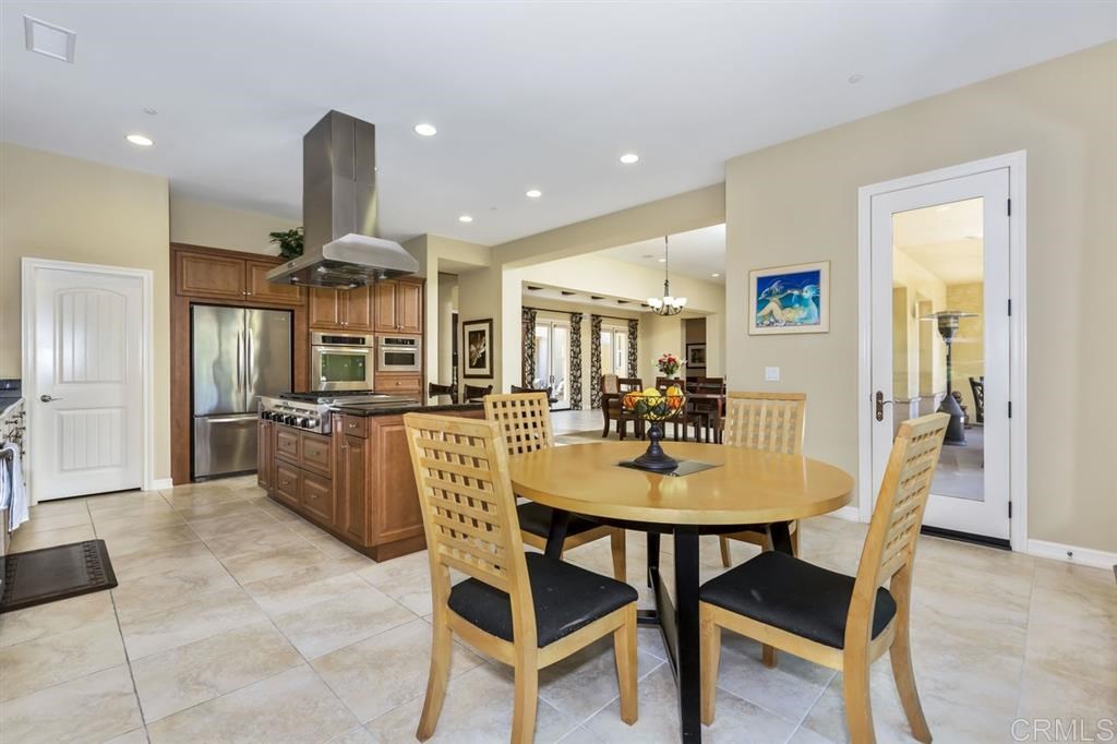 1002 Scarlet Way Encinitas, CA 92024 - Photo 7 of 25